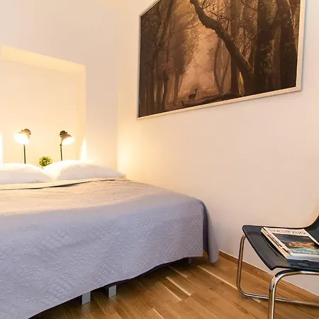 Apartment Familienplatz I Contactless Check-In Wenen Buitenkant foto