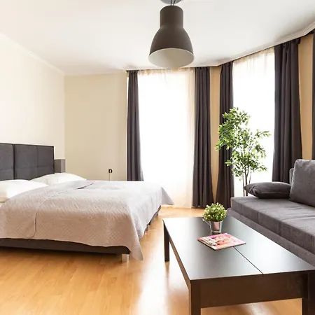 Apartment Familienplatz I Contactless Check-In Wenen Buitenkant foto