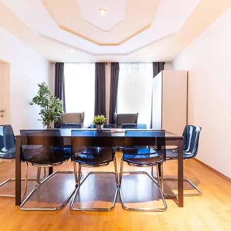 Apartment Familienplatz I Contactless Check-In Wenen Buitenkant foto