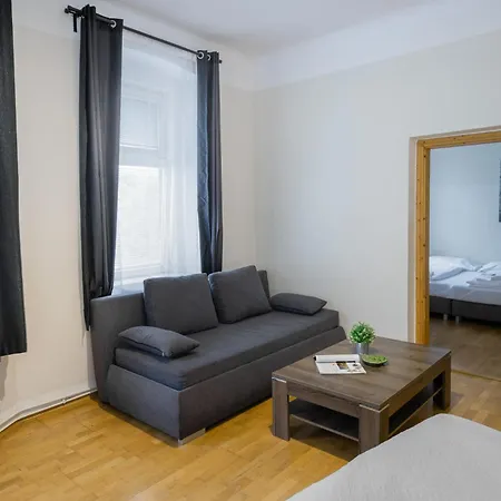Apartment Familienplatz I Contactless Check-In Wenen Buitenkant foto