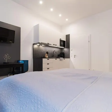 Apartment Familienplatz I Contactless Check-In Wenen Buitenkant foto