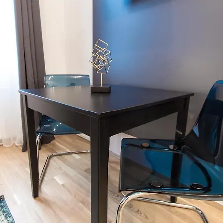Apartment Familienplatz I Contactless Check-In Wenen Buitenkant foto